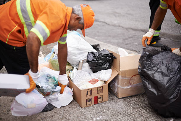 Best Garage Cleanout  in Williamsburg, VA